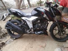 TVS Apache RTR 160 4V